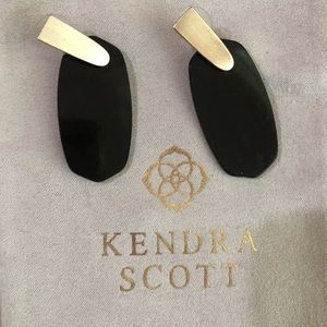 Kendra Scott black earrings